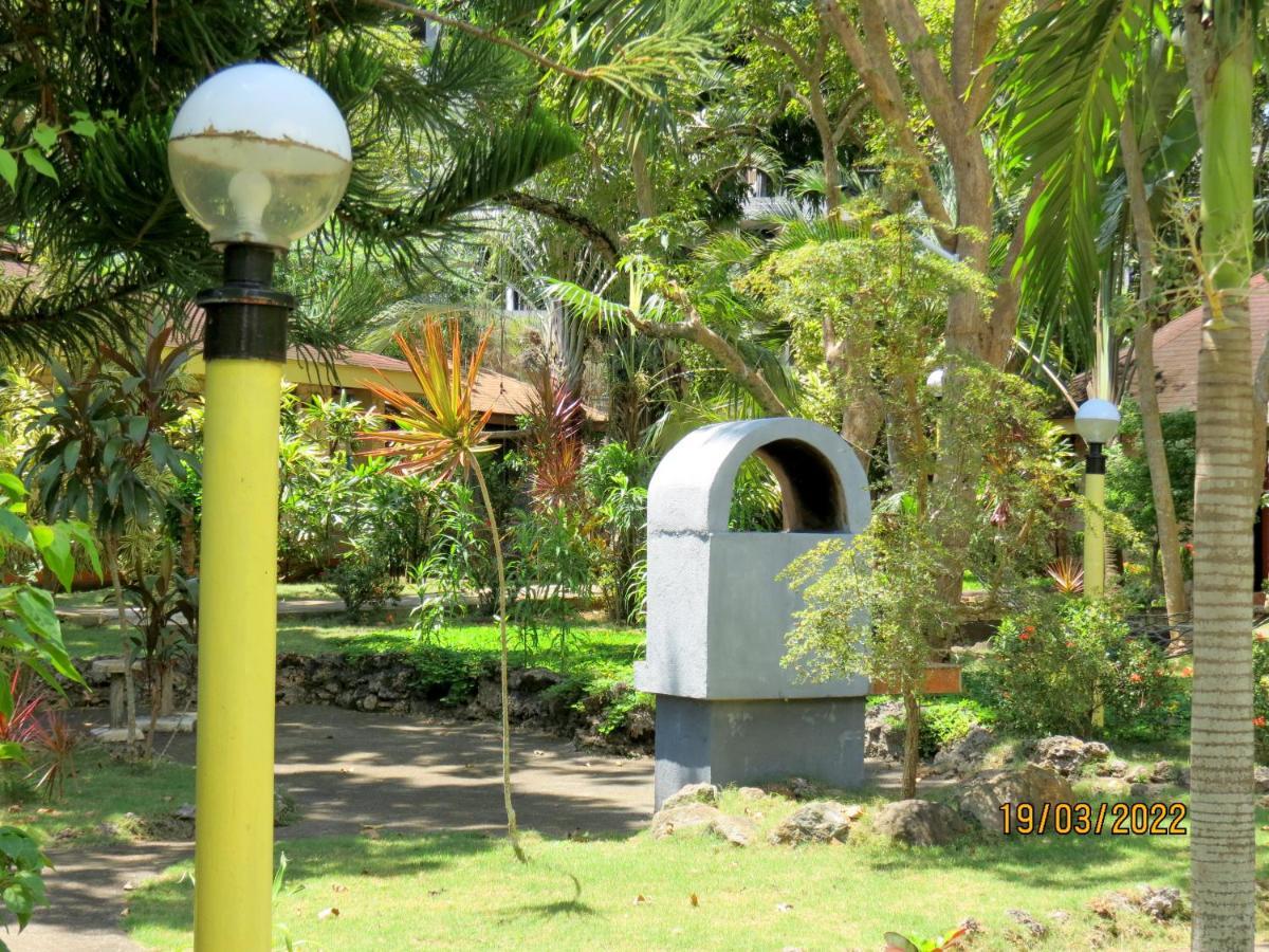 Alonaland Resort Panglao Kültér fotó