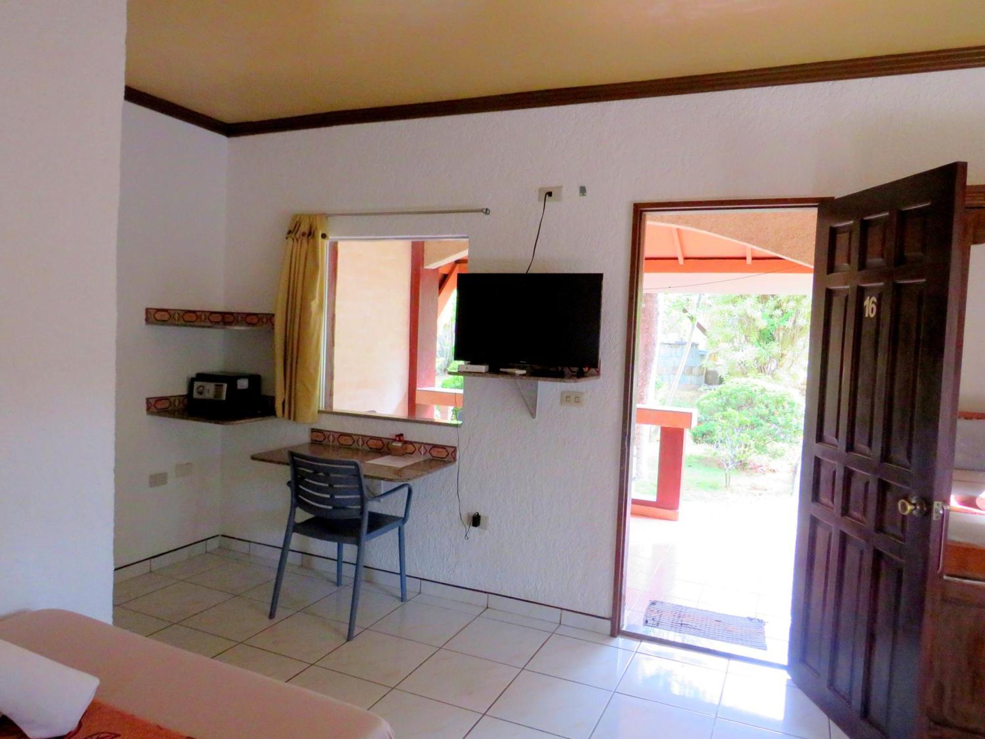 Alonaland Resort Panglao Kültér fotó